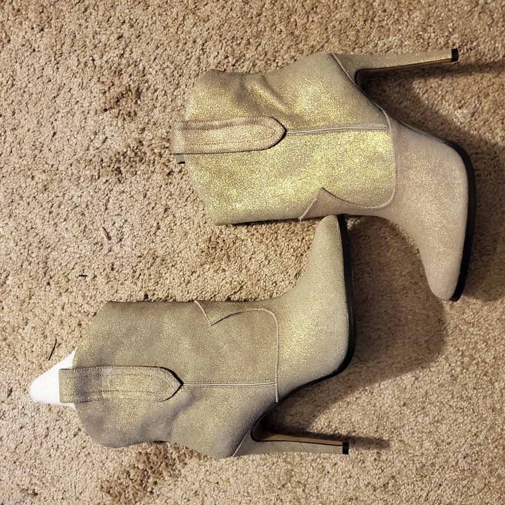 NWOT Aldo boots